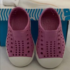 native toddler shoe